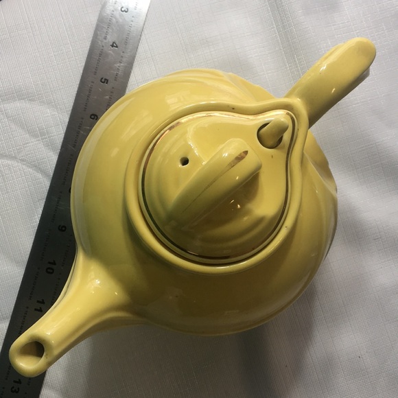 Vintage Hall MCM yellow tea pot - Picture 5 of 10